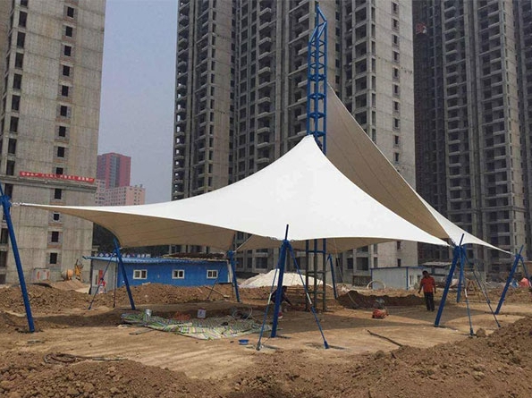 什么是PTFE休閑張拉膜？它為何在建筑設(shè)計中如此受歡迎？